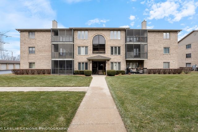 $195,000 | 5041 139th Place, Unit 409 | Crestwood