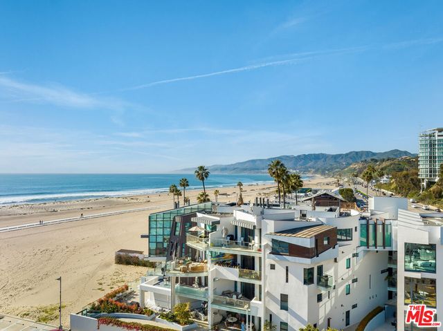 $2,750,000 | 270 Palisades Beach Road, Unit 401 | Santa Monica