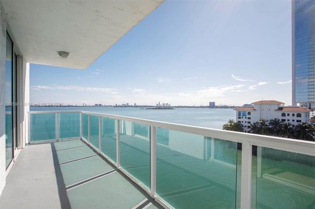 $579,500 | 500 Northeast 29th Street, Unit 808 | Edgewater