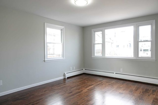 $2,500 | 11 Francis Avenue, Unit 1 | Hamden