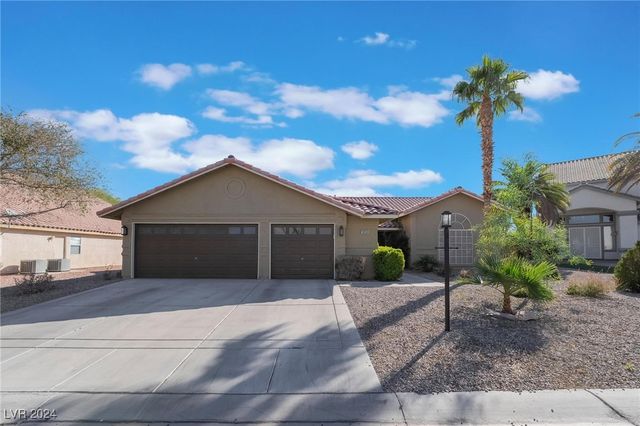 $729,000 | 10058 St Augustine Street | Silverado Ranch