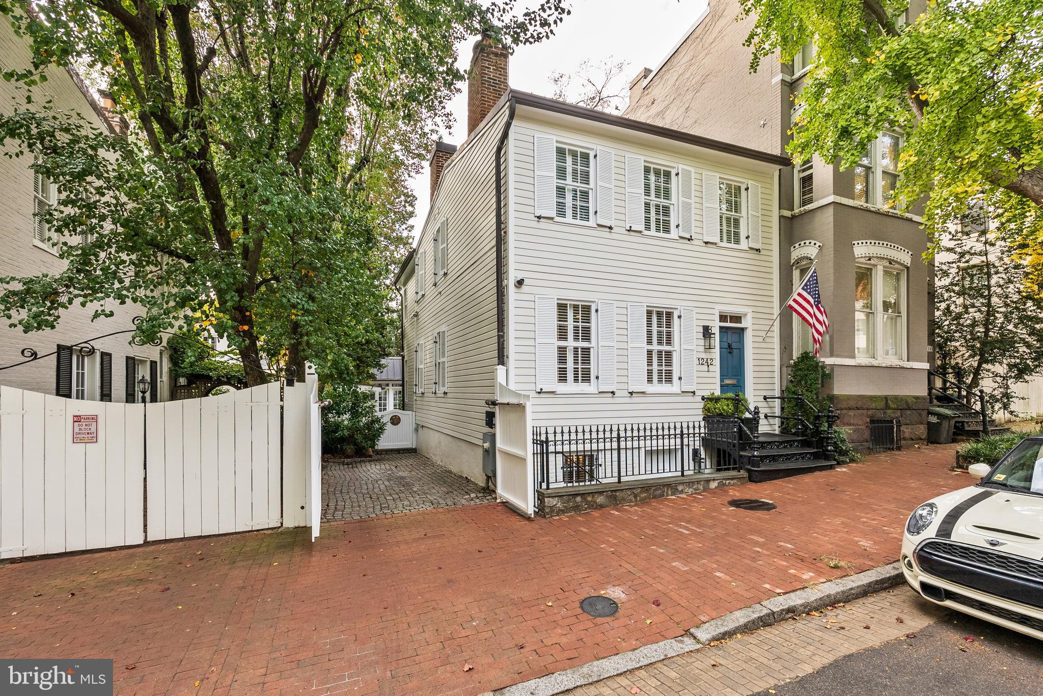 front view of house with a yard