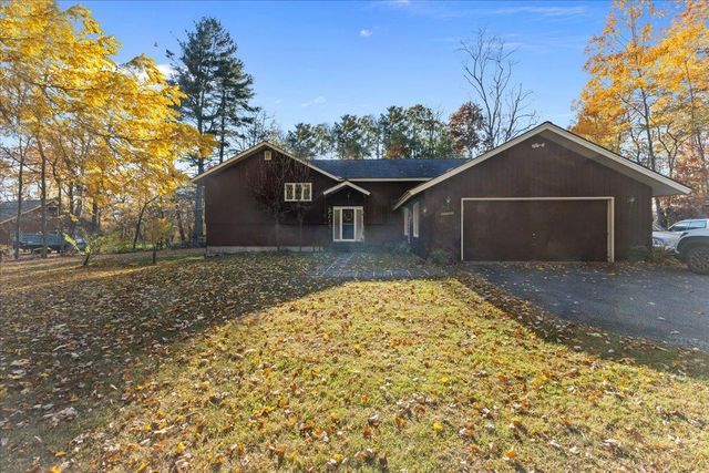 $550,000 | 82 Notch Road | Mendon