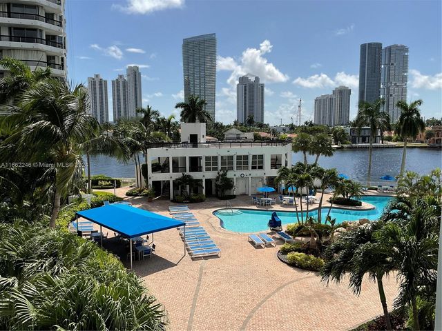 $5,500 | 19101 Northeast 36th Court, Unit 407 | Mystic Pointe at Aventura