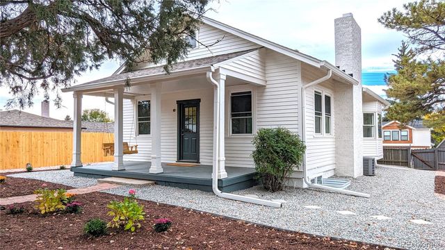 $799,900 | 421 Gilbert Street | Craig-Gould