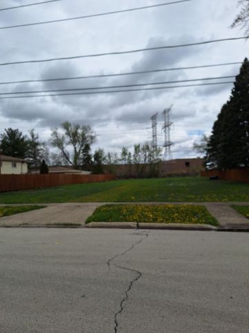 $230,000 | 890 North Avenue | Des Plaines