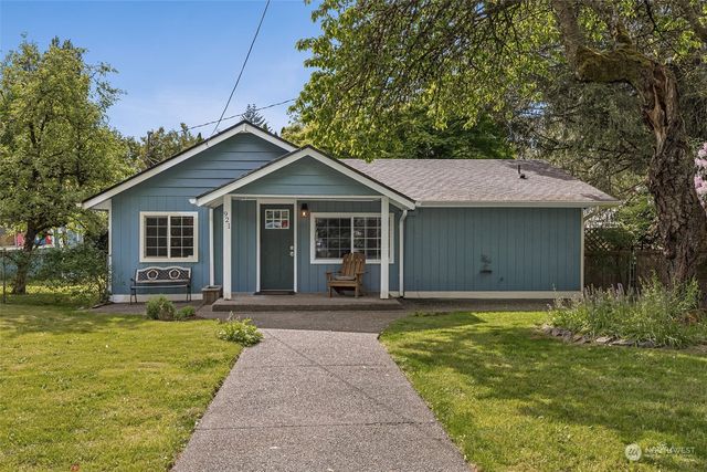 $399,900 | 921 Boulevard Road Southeast | Eastside