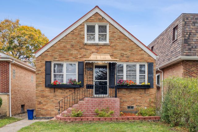 $479,000 | 5034 North Oak Park Avenue | Big Oaks