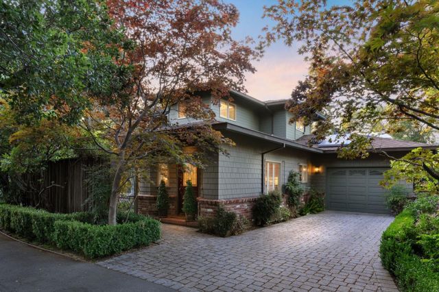 $3,195,000 | 725 Edgewood Road | San Mateo Park