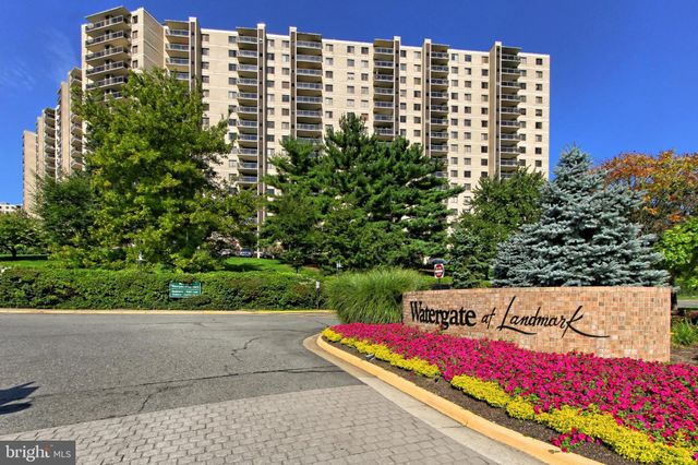 $395,000 | 203 Yoakum Parkway, Unit 521 | Watergate at Landmark Condominiums