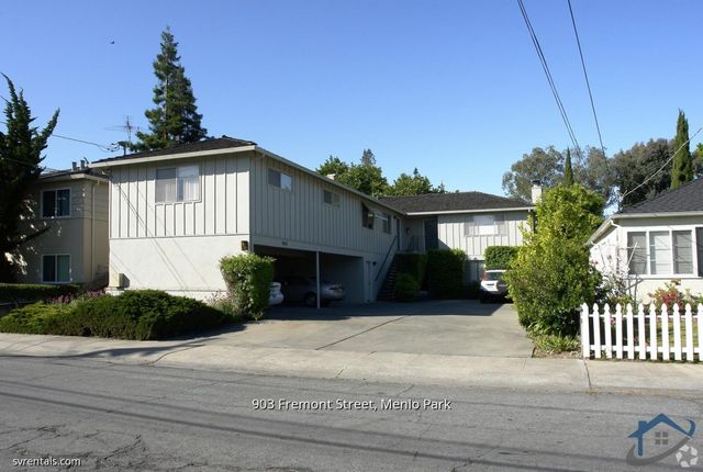 $4,000 | 903 Fremont Street, Unit 2 | Central Menlo Park