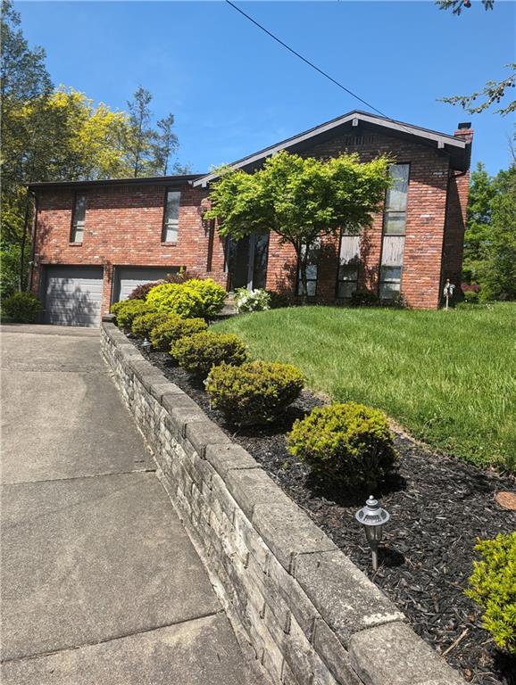 NIce front yard with beautiful landscaping