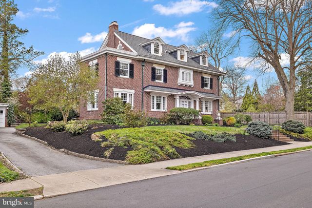 $1,450,000 | 2006 Kentmere Parkway | Kentmere Parkway Historic District