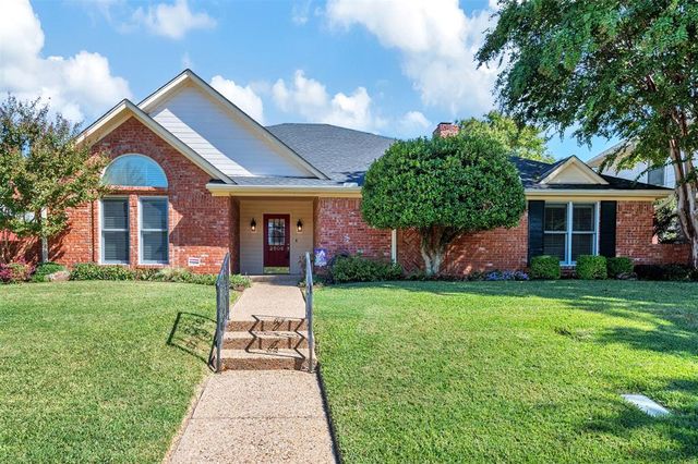 $529,000 | 2906 Spring Lake Drive | Crowley Park