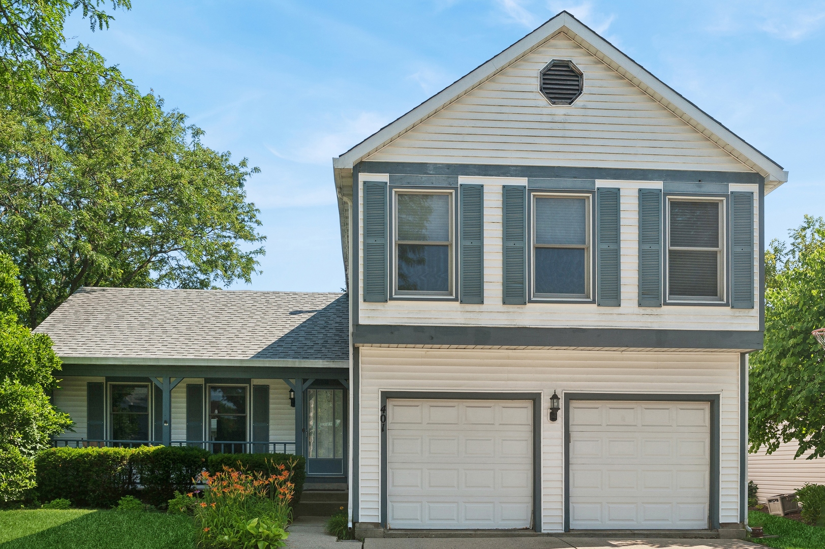 front view of house with a yard