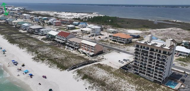 $999,900 | 7770 Gulf Boulevard | Navarre Beach