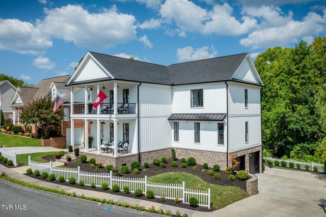 $824,500 | 2125 St Erics Court | Kingsport