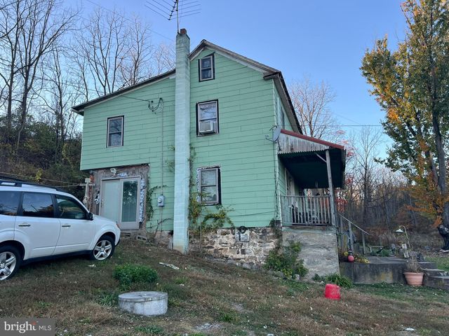 $250,000 | 720 Indian Trail Road | Centre Township - Berks County