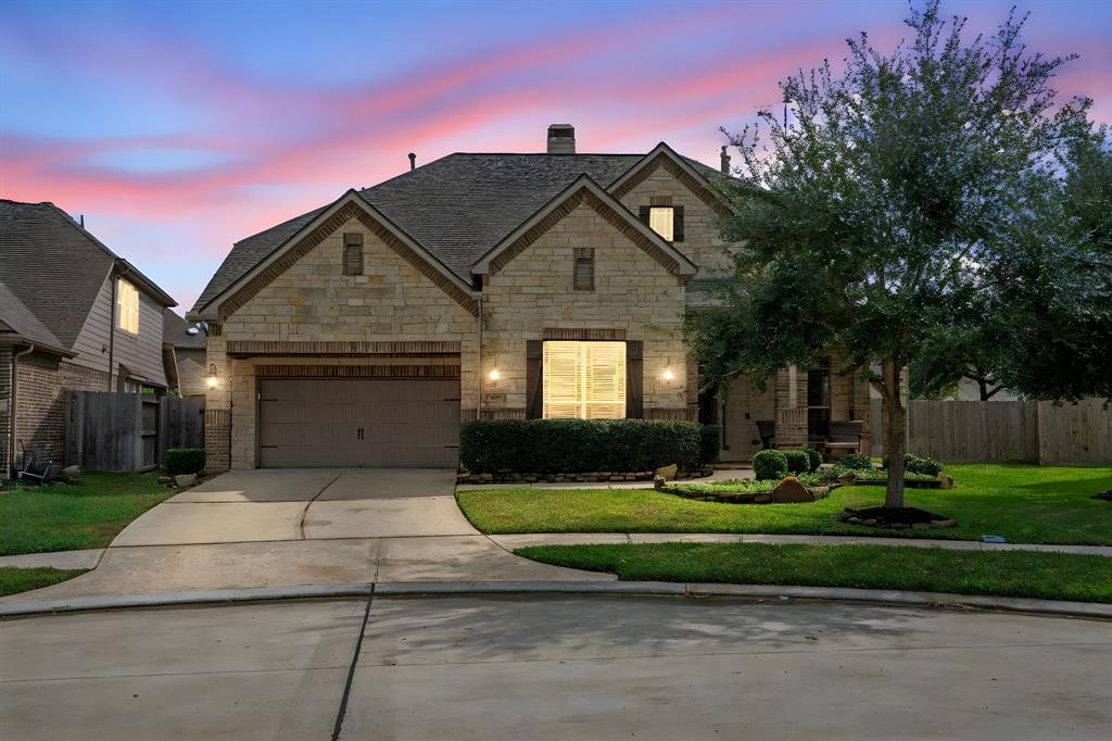 Welcome home to 905 Cozy Hollow in West Ranch.