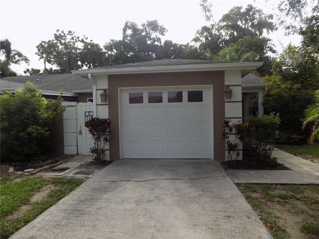 $1,700 | 1102 Golf Club Court | Mount Dora