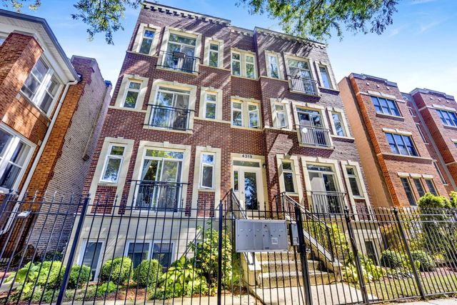 $450,000 | 4319 North Richmond Street, Unit 3N | Irving Park