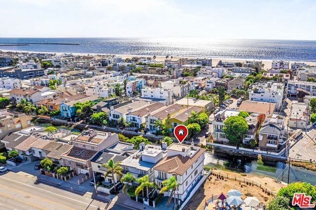 $3,195,000 | 3511 Vía Dolce | Marina del Rey