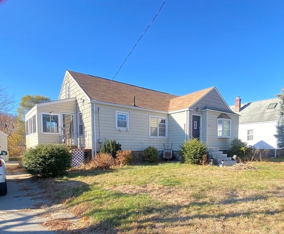 $369,900 | 306 Greenwood Street | South Quinsigamond Village