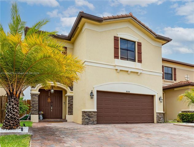 $1,090,000 | 8658 Northwest 99th Path | Doral