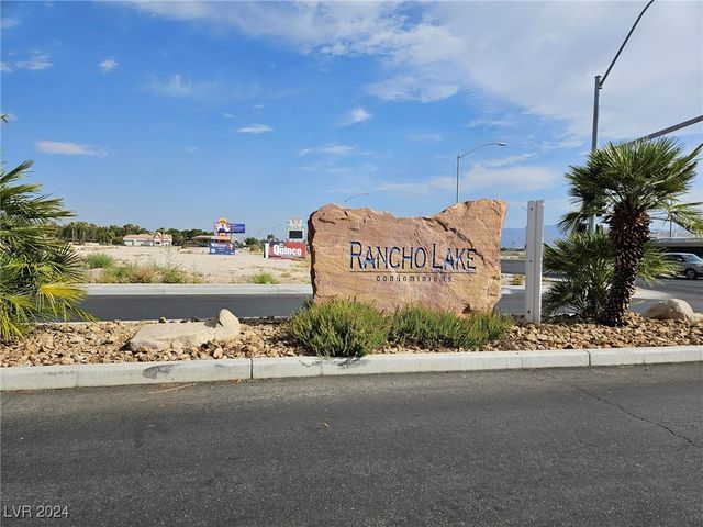 $1,050 | 2011 Sue Court, Unit 201 | Rancho Lake Condominium