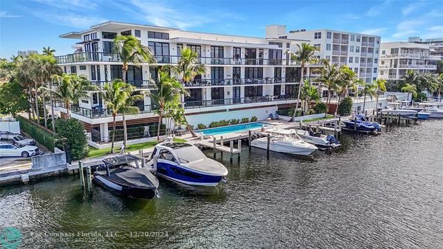 $1,650,000 | 161 Isle Of Venice Drive, Unit 204 | Hendricks and Venice Isles