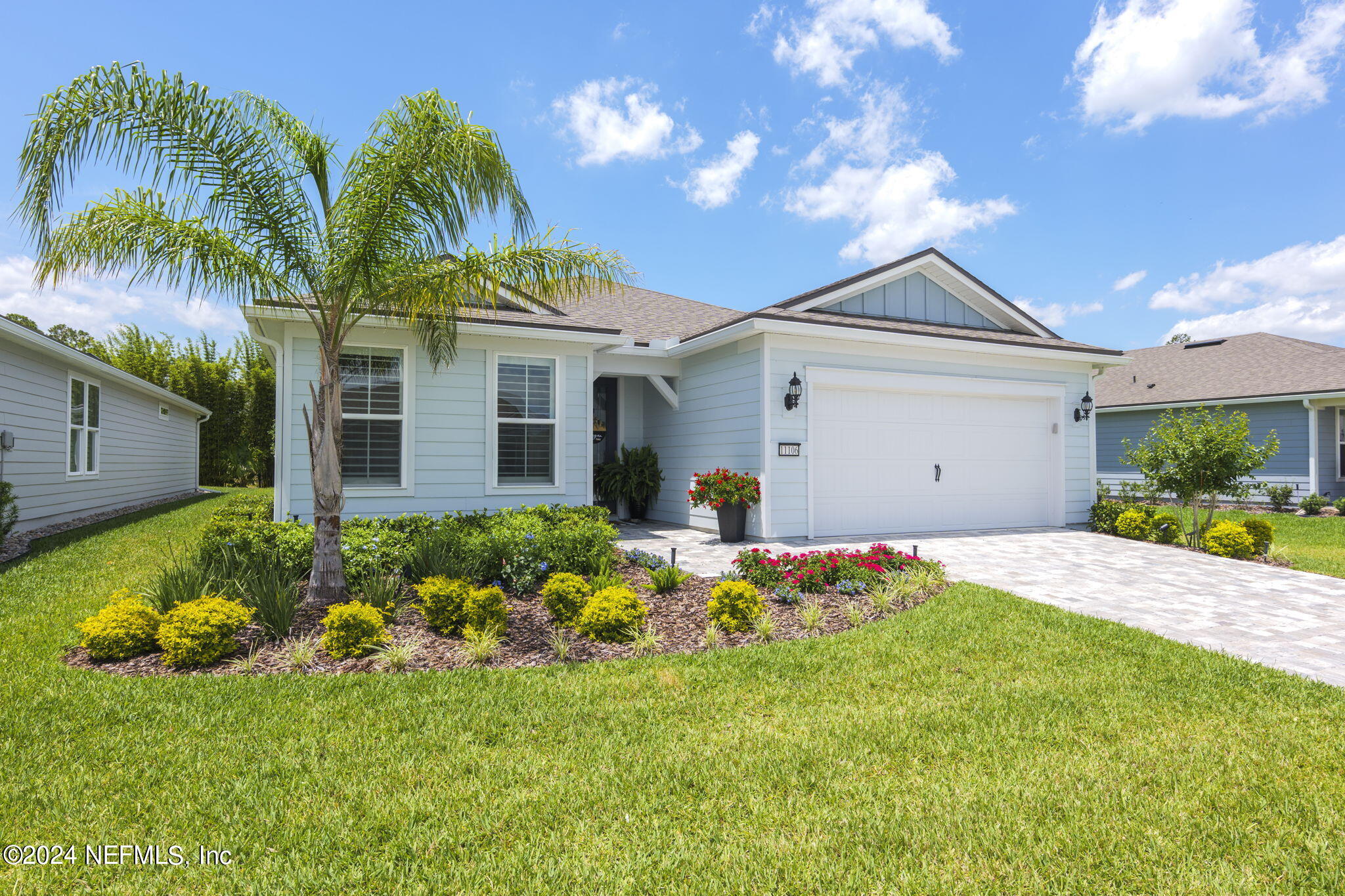 a front view of house with yard