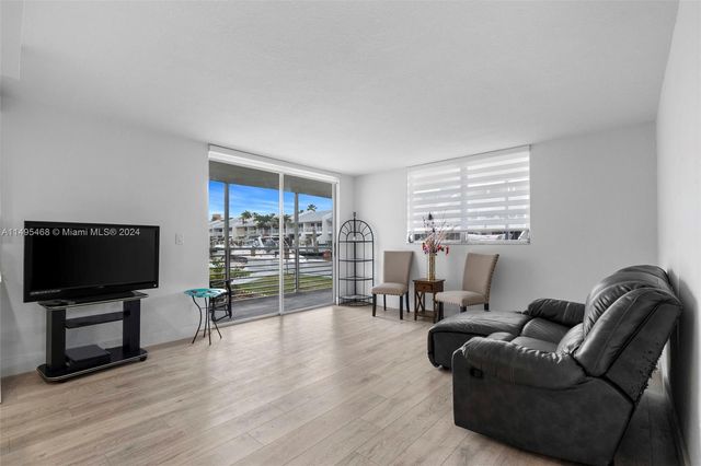 $335,000 | 3550 Northeast 169th Street, Unit 106 | Eastern Shores