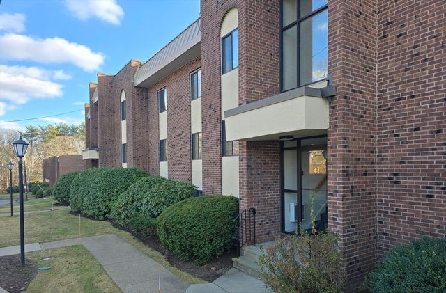 $2,950 | 41 Angleside Road, Unit 6 | West End