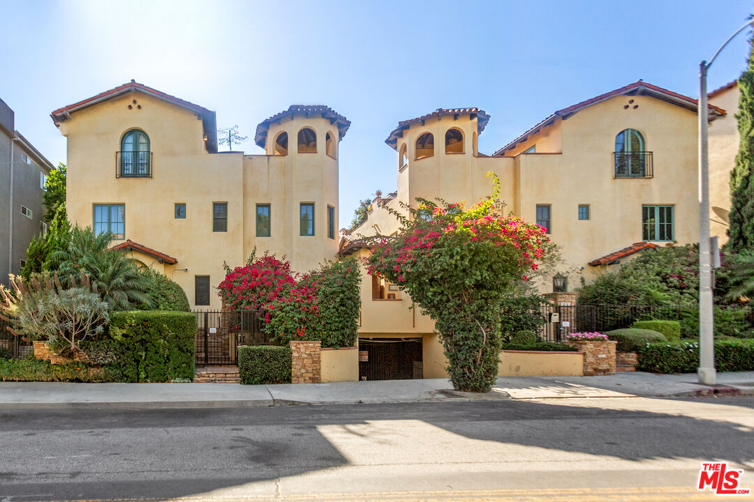 a front view of house with yard