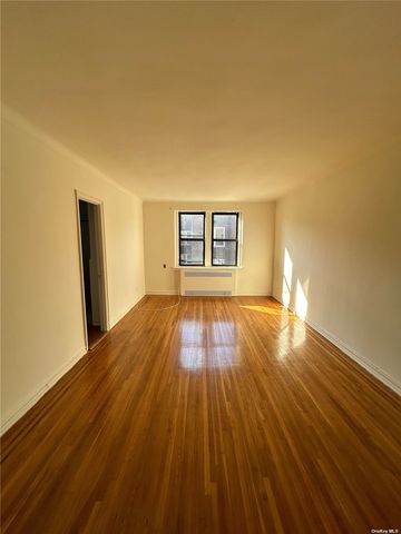 $1,900 | 65-60 Booth Street, Unit 6K | Rego Park