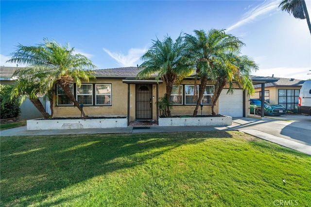 $750,000 | 3522 East Arabella Street | North Long Beach