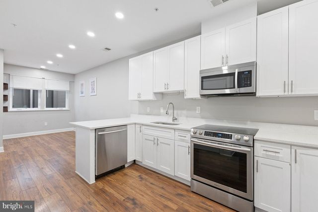 $2,400 | 3110 Georgia Avenue Northwest, Unit 403 | Columbia Heights