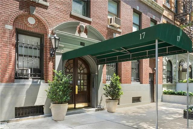 $470,000 | 17 West 64th Street, Unit 1D | Upper West Side