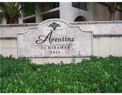 $2,900 | 2589 Centergate Drive, Unit 202 | Miramar Town Center