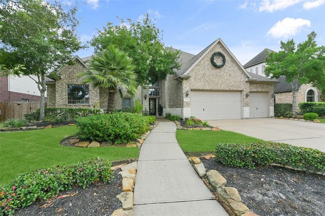 $615,000 | 2512 Barcelona Way | Victory Lakes