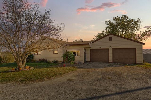 $350,000 | 3234 Southeast 14th Avenue | Owatonna Township - Steele County