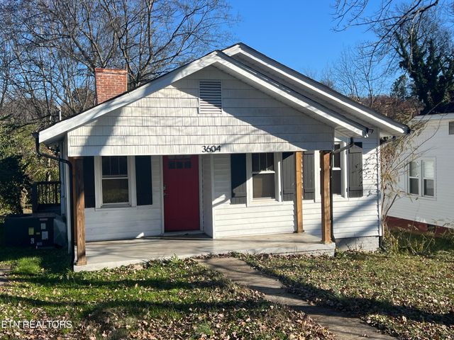 $2,200 | 3604 Decatur Drive | Woodlawn View