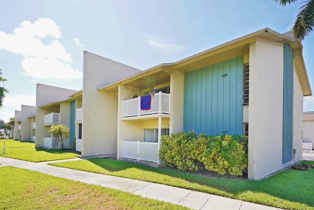 $195,000 | 250 North Banana River Drive, Unit B15 | Angel City