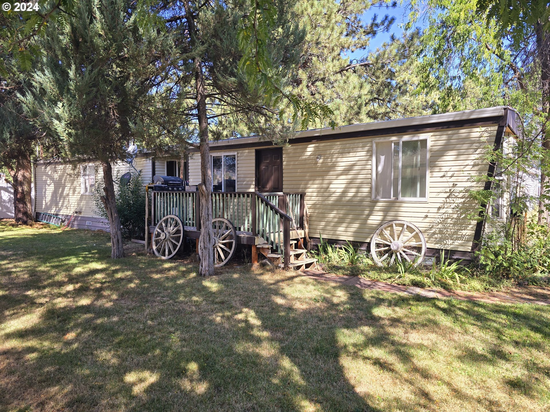 a view of a house with a patio