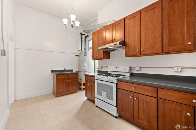 $3,800 | 874 Sacramento Street, Unit 42 | Financial District-Barbary Coast