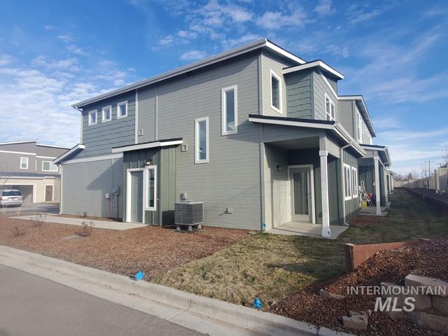 $1,850 | 5644 Cherry Lane | Nampa