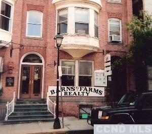 a view of front a house with a street