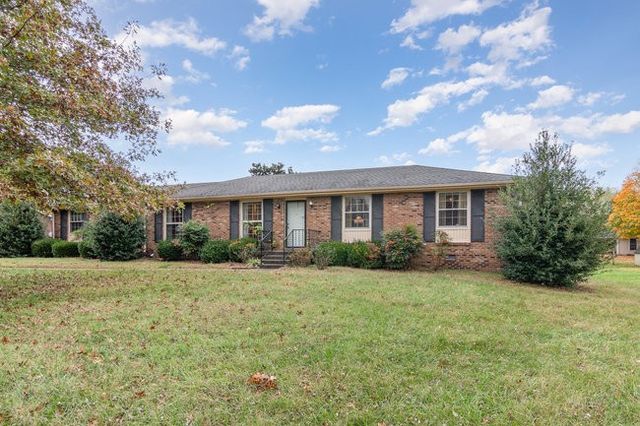 $320,000 | 323 Hampshire Drive | Clarksville