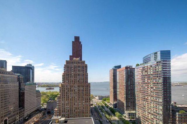 $7,300 | 50 West Street, Unit 21C | Financial District