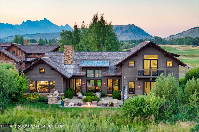 $12,500,000 | 2700 Peregrine Lane | 3 Creek Ranch